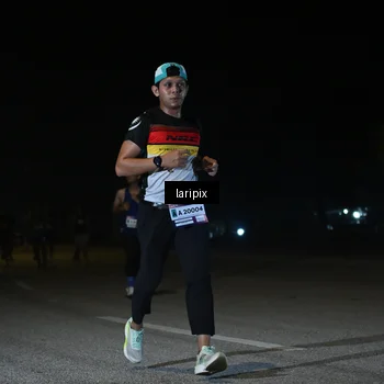 Runner Photo 7567149