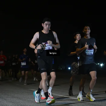 Runner Photo 7567363