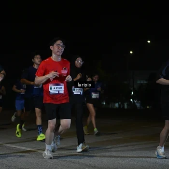 Runner Photo 7567418