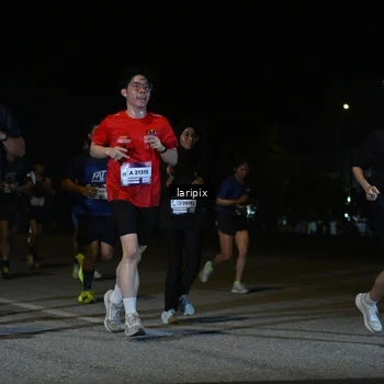 Runner Photo 7567428