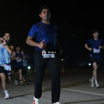 Runner Photo 7567432