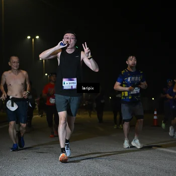 Runner Photo 7567787