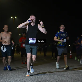 Runner Photo 7567794