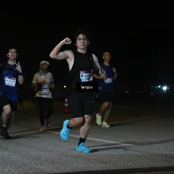 Runner Photo 7567963