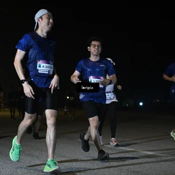 Runner Photo 7567972