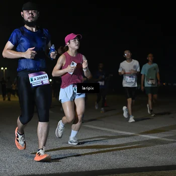 Runner Photo 7568265