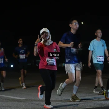 Runner Photo 7568373