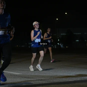 Runner Photo 7568394