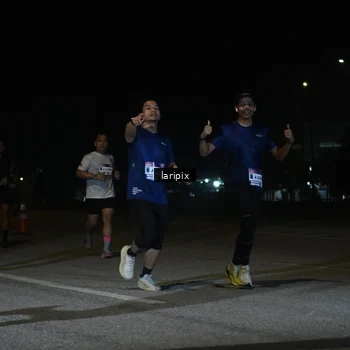 Runner Photo 7568403