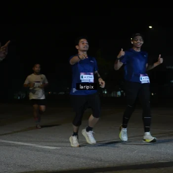 Runner Photo 7568405