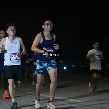 Runner Photo 7568411