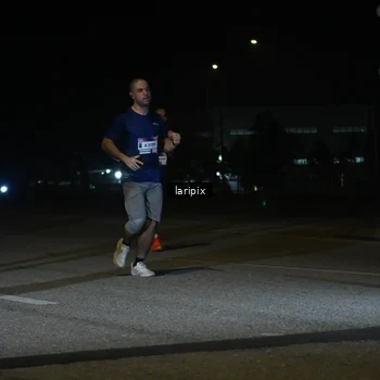 Runner Photo 7568420