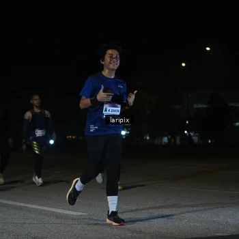 Runner Photo 7568452