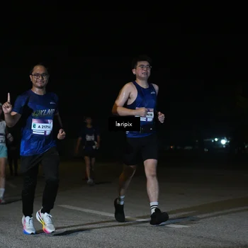 Runner Photo 7568476