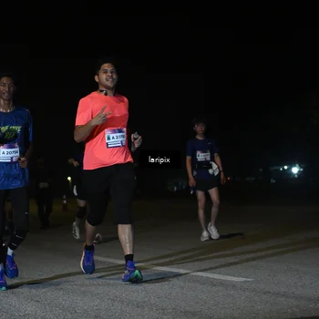 Runner Photo 7568493
