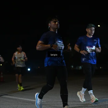Runner Photo 7568551