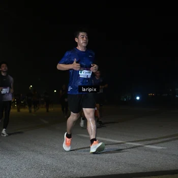 Runner Photo 7568563
