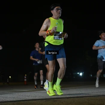 Runner Photo 7568570