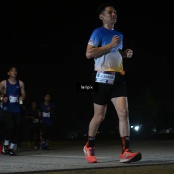 Runner Photo 7568596