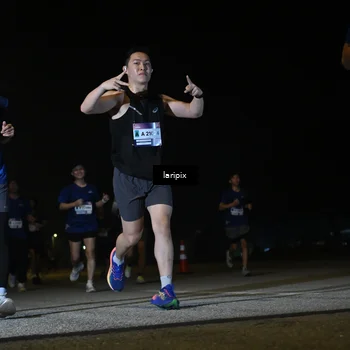 Runner Photo 7568607