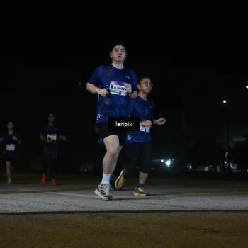 Runner Photo 7568669