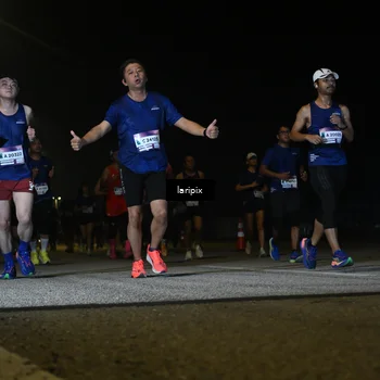Runner Photo 7568676