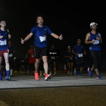 Runner Photo 7568678