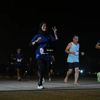 Runner Photo 7568695