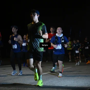 Runner Photo 7568781