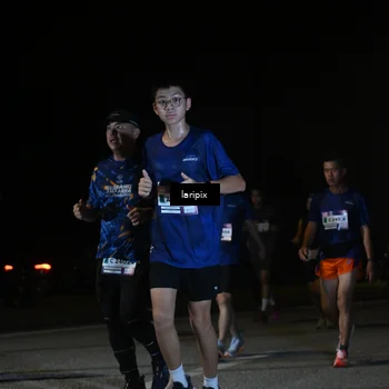 Runner Photo 7568798