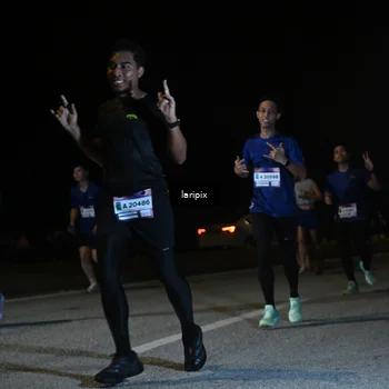 Runner Photo 7568842