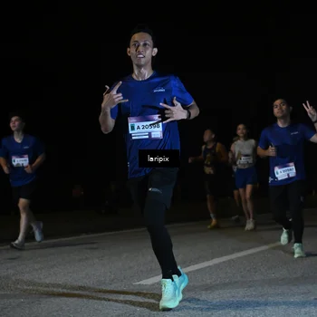 Runner Photo 7568844