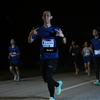 Runner Photo 7568845