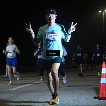 Runner Photo 7568855