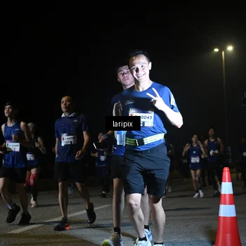 Runner Photo 7568864