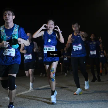 Runner Photo 7568875