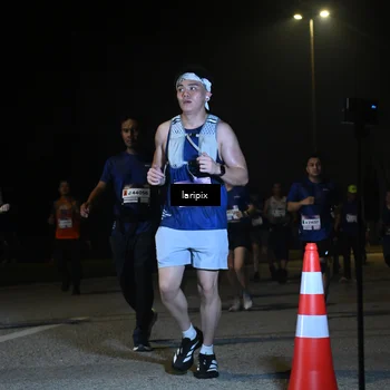 Runner Photo 7568898