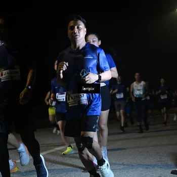 Runner Photo 7568904