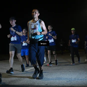 Runner Photo 7568914