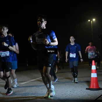 Runner Photo 7568919