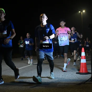 Runner Photo 7568922