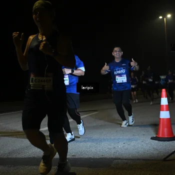 Runner Photo 7568944