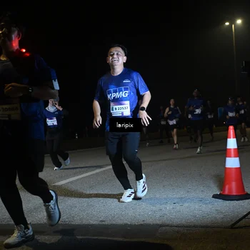 Runner Photo 7568952