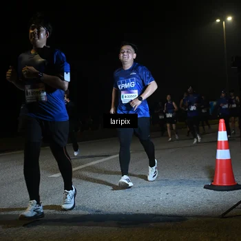 Runner Photo 7568954