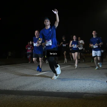 Runner Photo 7569060
