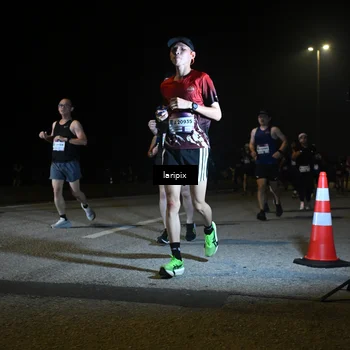 Runner Photo 7569111