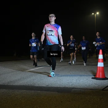 Runner Photo 7569198