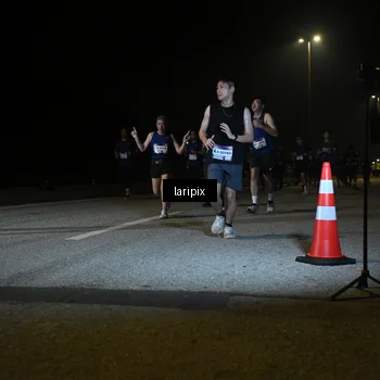 Runner Photo 7569372