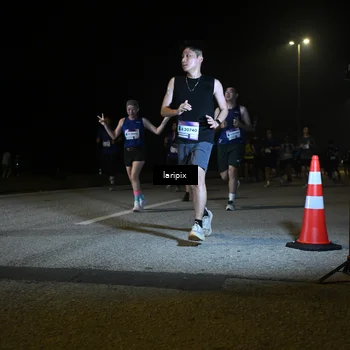 Runner Photo 7569375