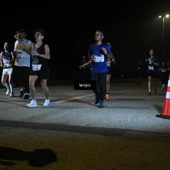 Runner Photo 7569400